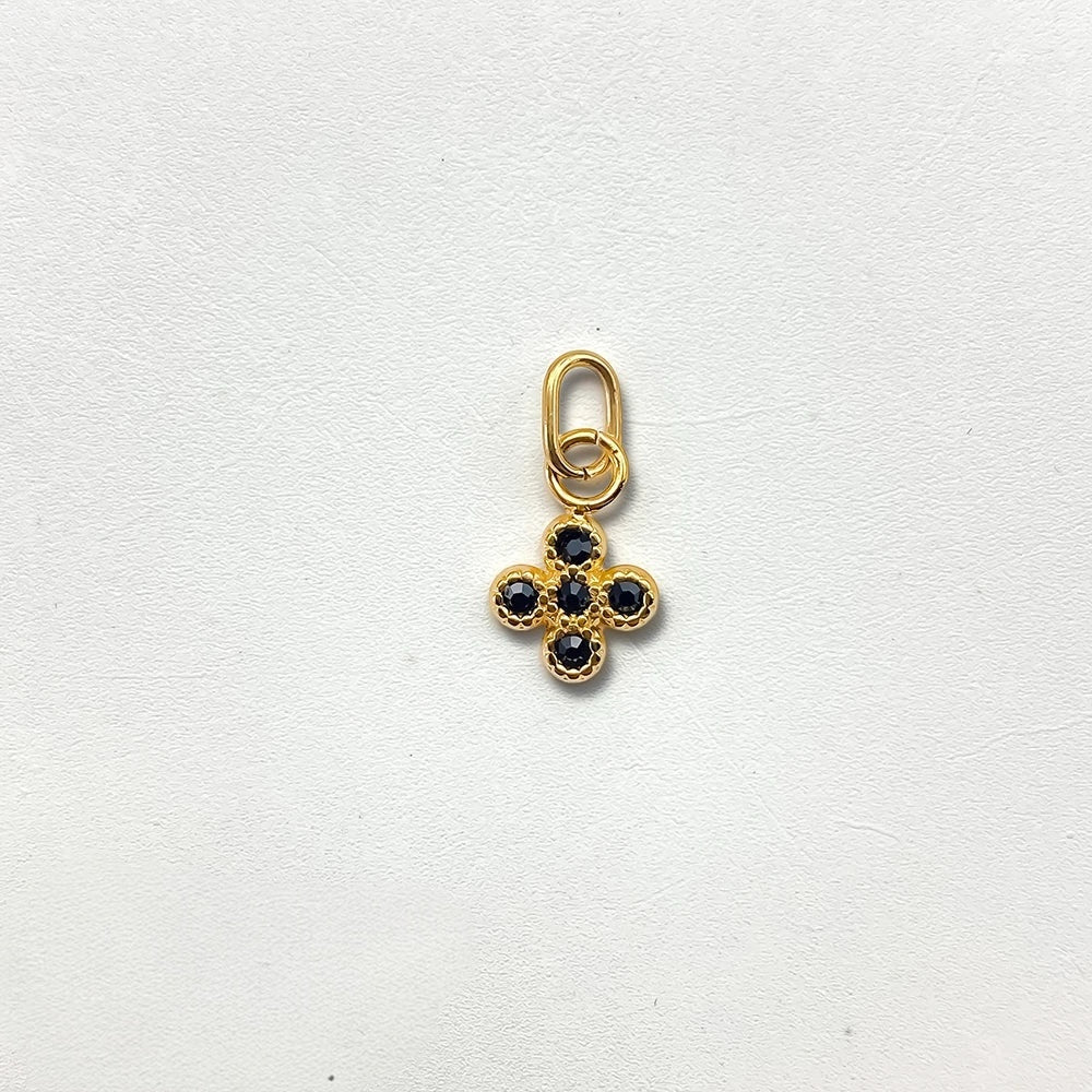 Four Leaf Clover Pendant - Gold