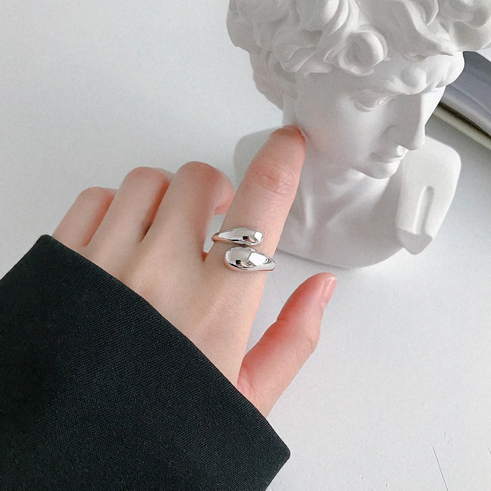 Hug Ring - 14k Gold