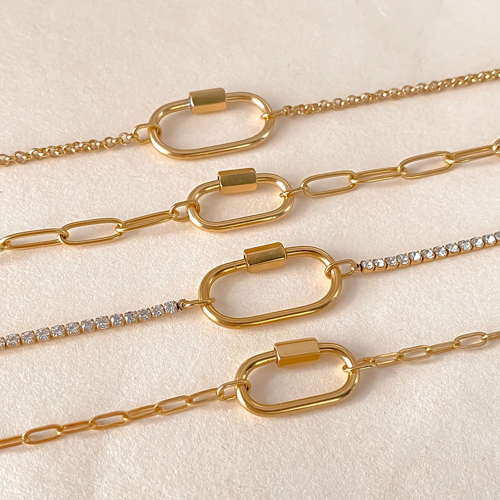 Buckle Pendant Bracelet - Gold
