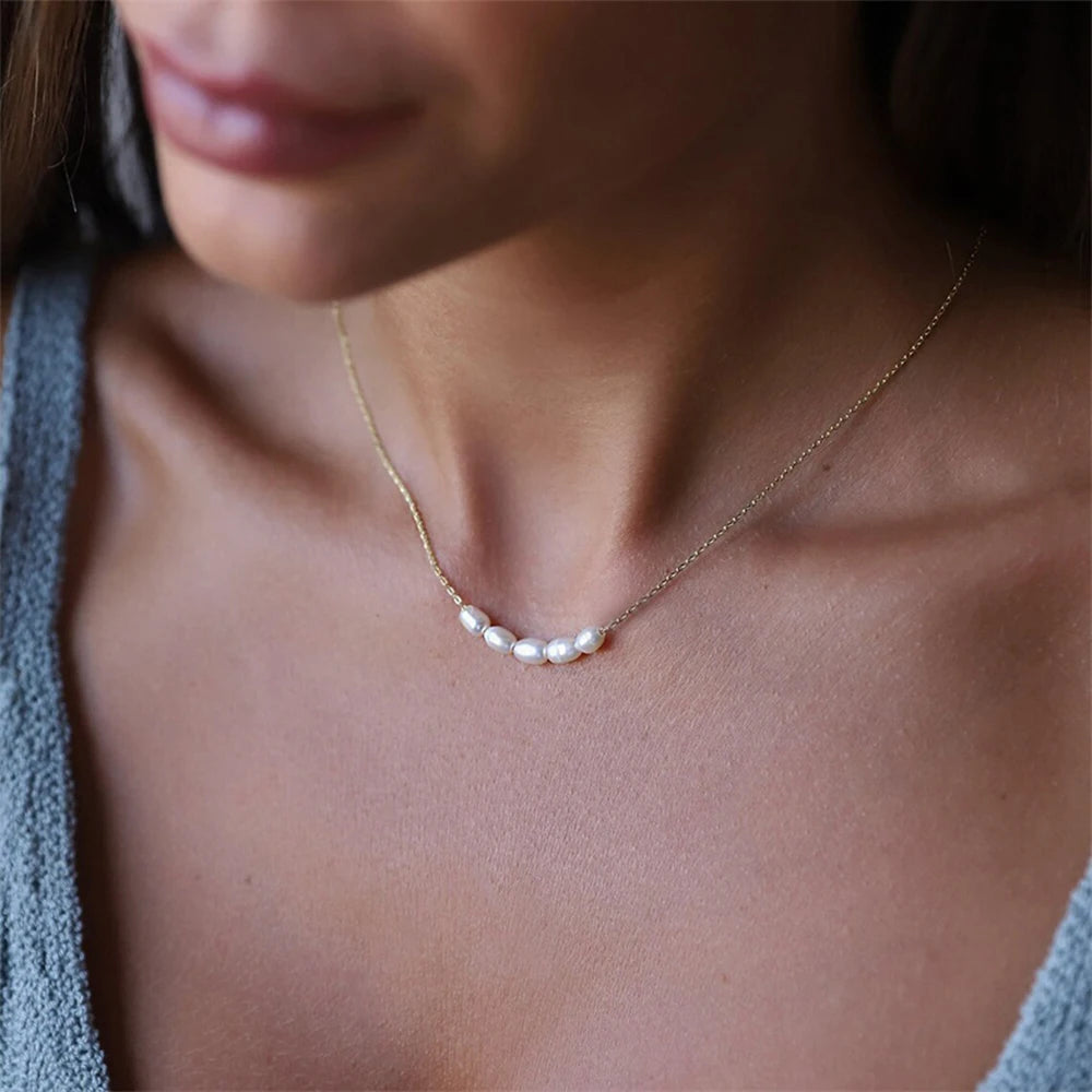 Minimalist Pearl Necklace - Gold