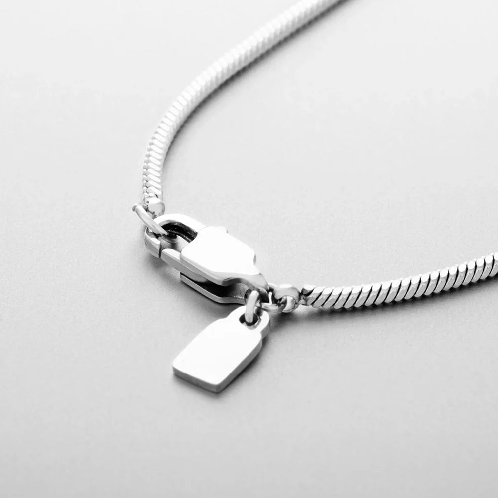 Clavicular Necklace - Gold - BRAVAN Clavicular Necklace - Gold  (Store description)