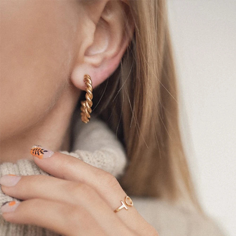 Vintage Spiral Earrings - Gold