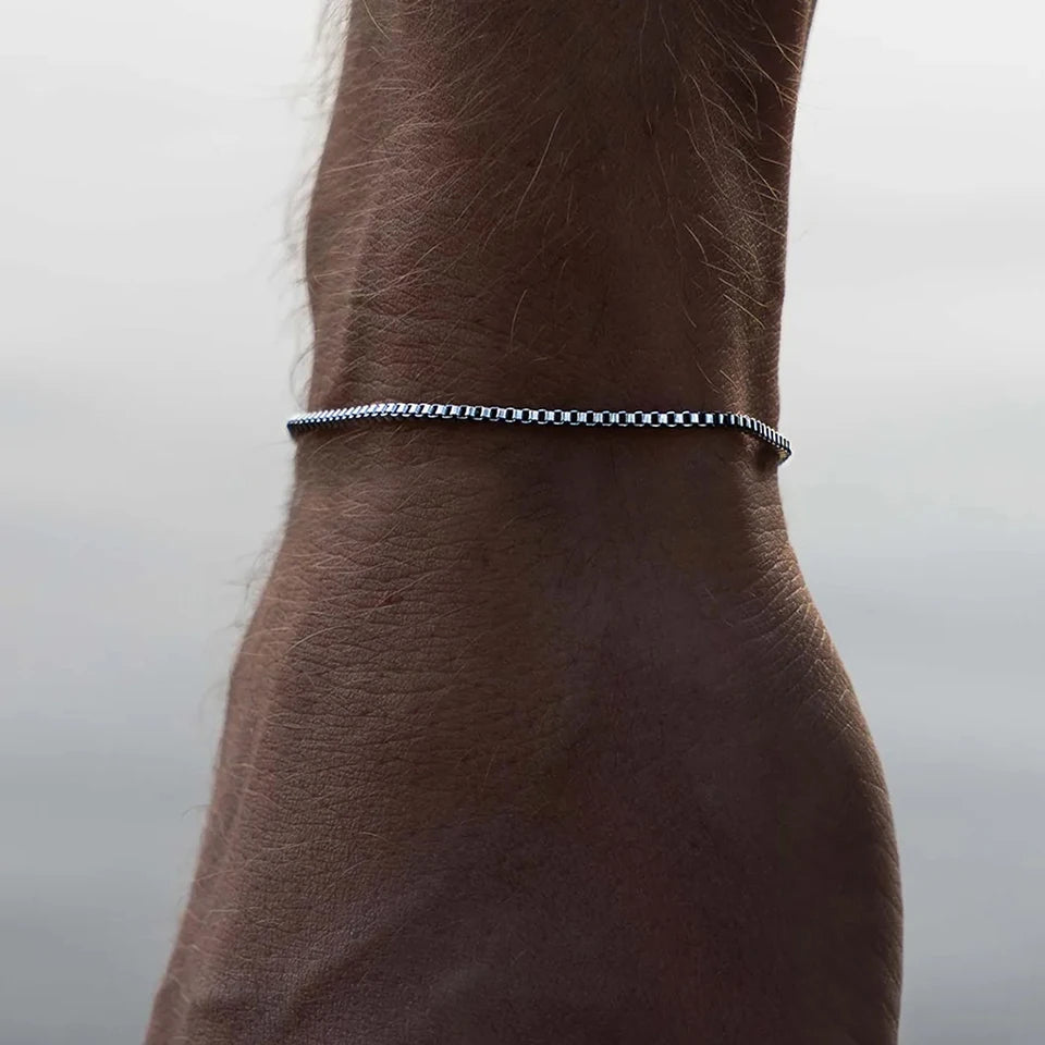 Box Chain Bracelet - Gold - BRAVAN Box Chain Bracelet - Gold  (Store description)