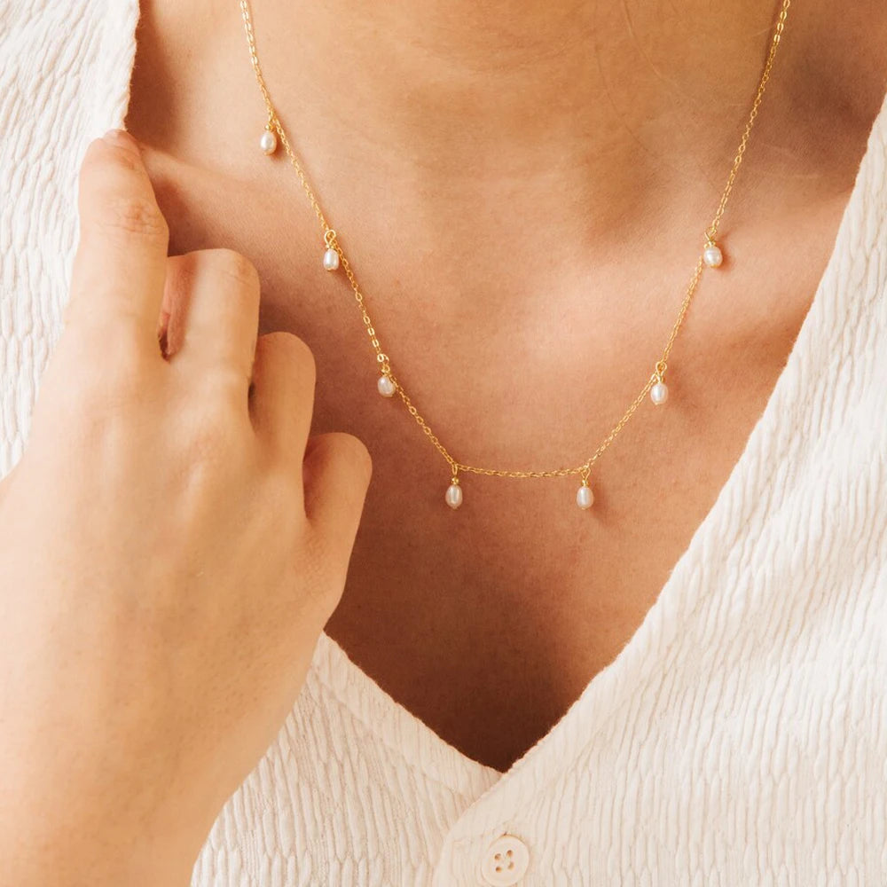 Clavicle Pearl Necklace - Gold