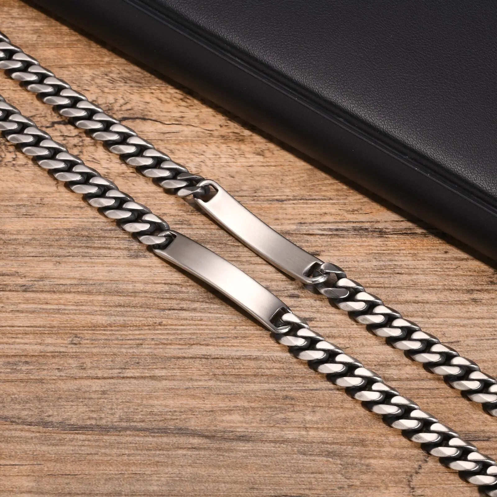 Custom Cuban Bracelet - Silver - BRAVAN Custom Cuban Bracelet - Silver  (Store description)