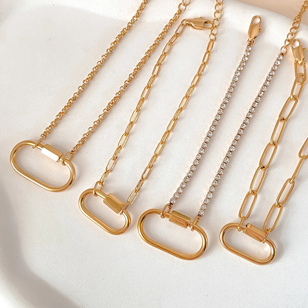 Buckle Pendant Bracelet - Gold