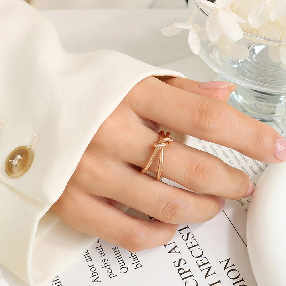 Braided Twist Ring – Gold