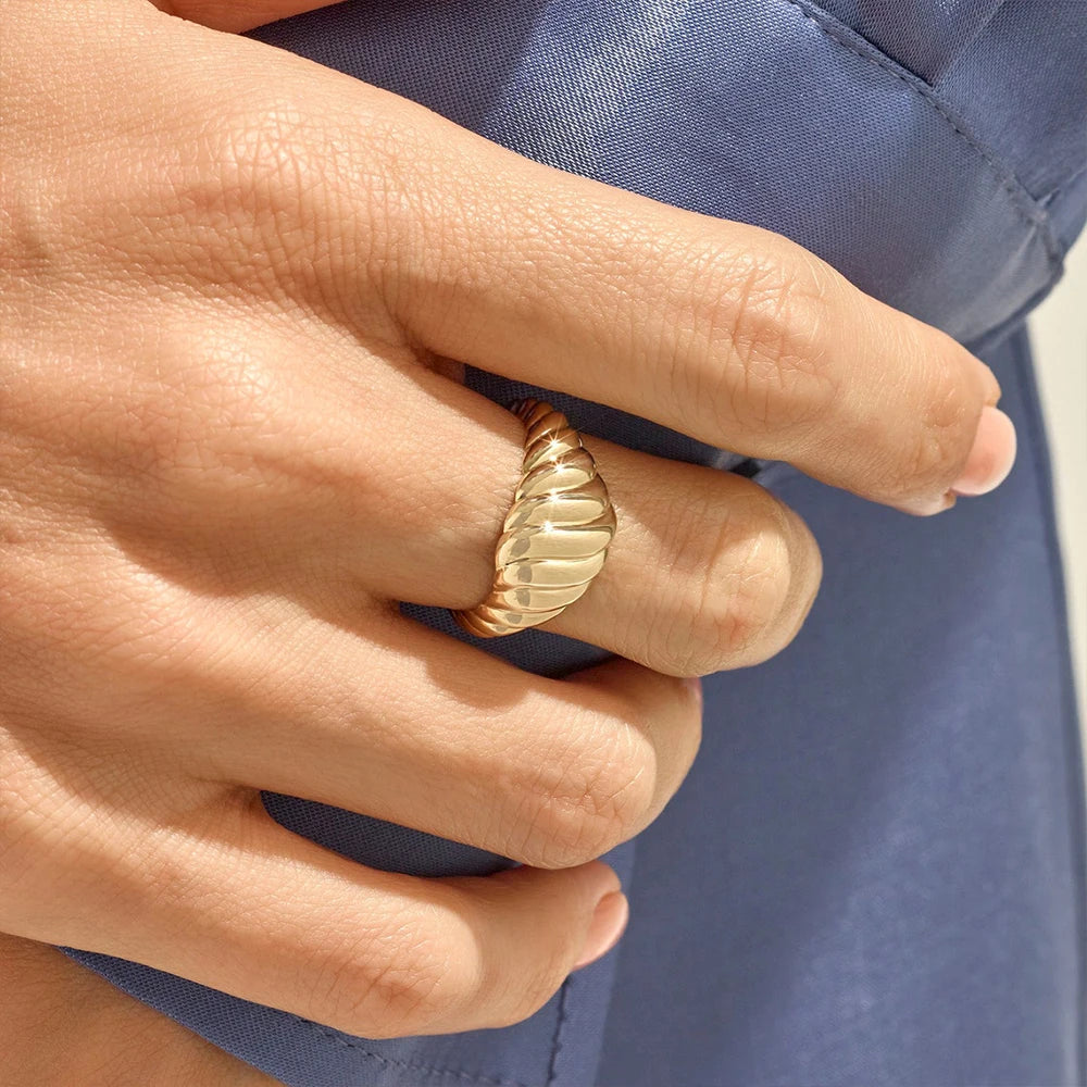 Croissant Band Ring - Gold