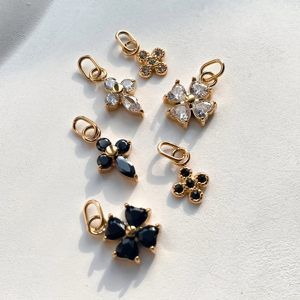 Four Leaf Clover Pendant - Gold