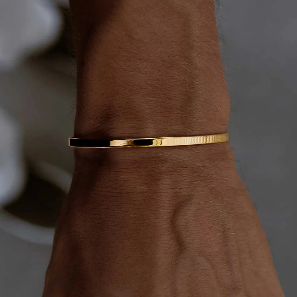 Light Cuff Bracelet 5MM - Gold - BRAVAN Light Cuff Bracelet 5MM - Gold  (Store description)