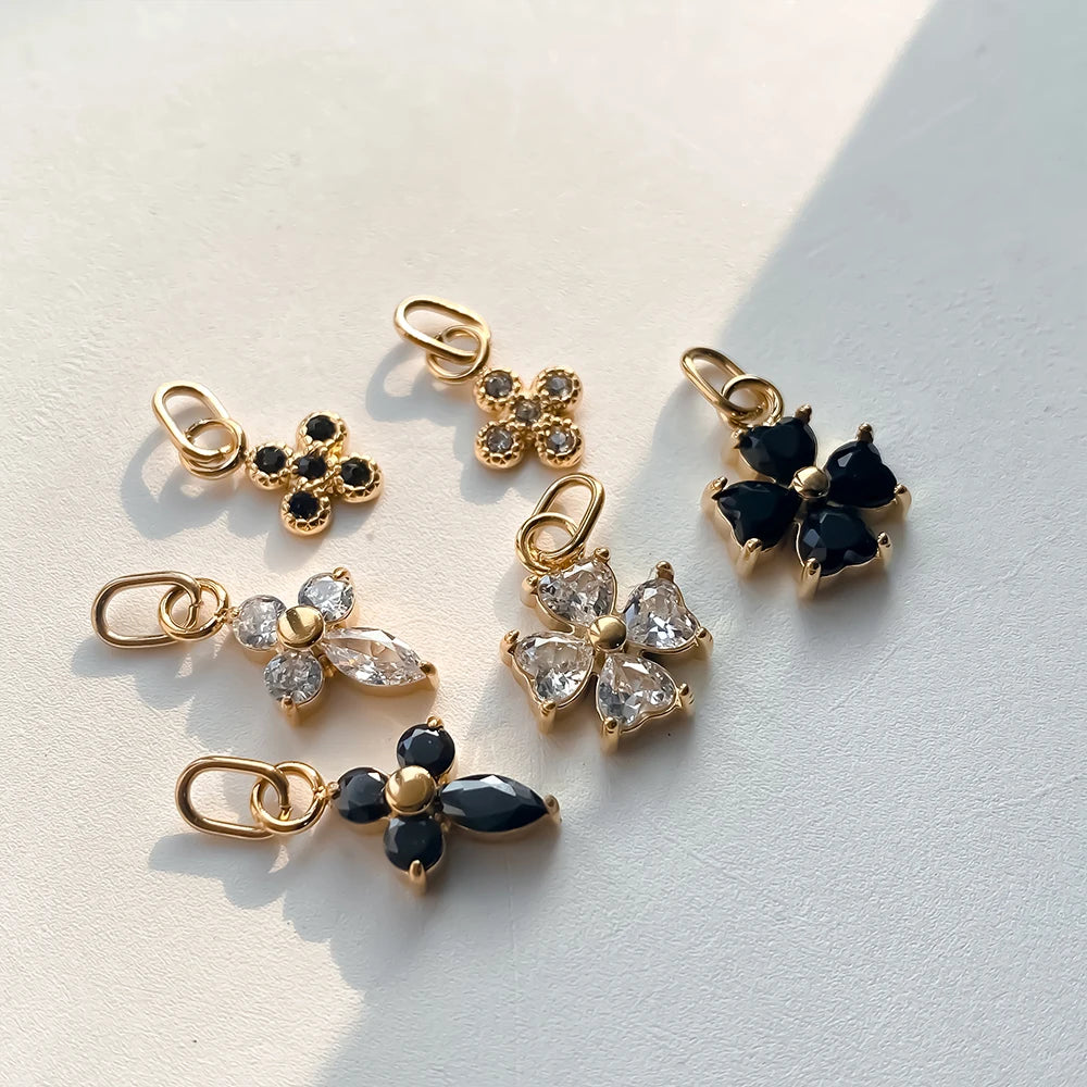 Four Leaf Clover Pendant - Gold