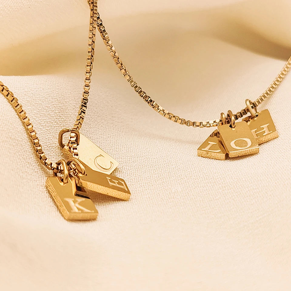 Engraved Initial Pendant Necklace - Gold