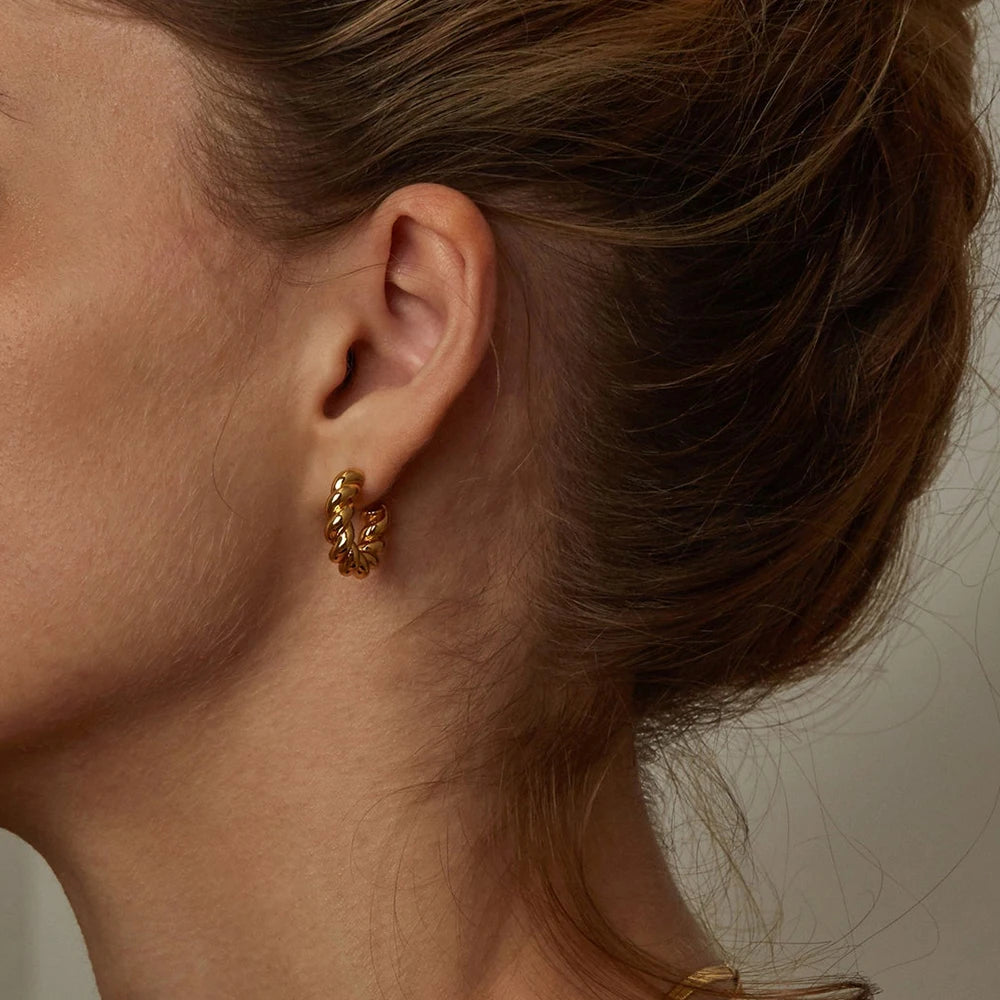 Vintage Spiral Earrings - Gold
