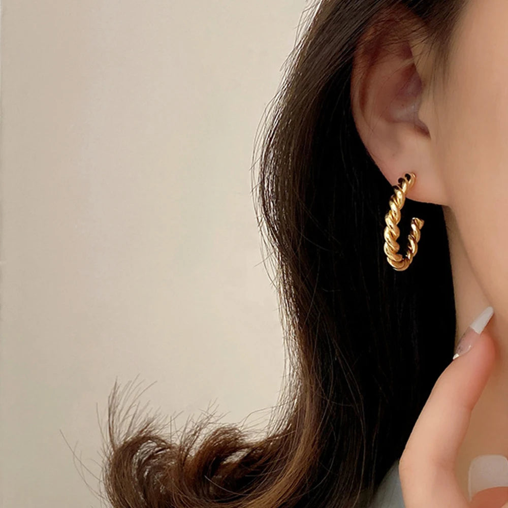 Vintage Spiral Earrings - Gold